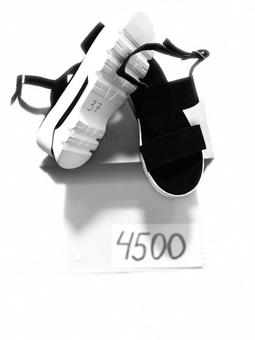 Шлепанцы женские 39