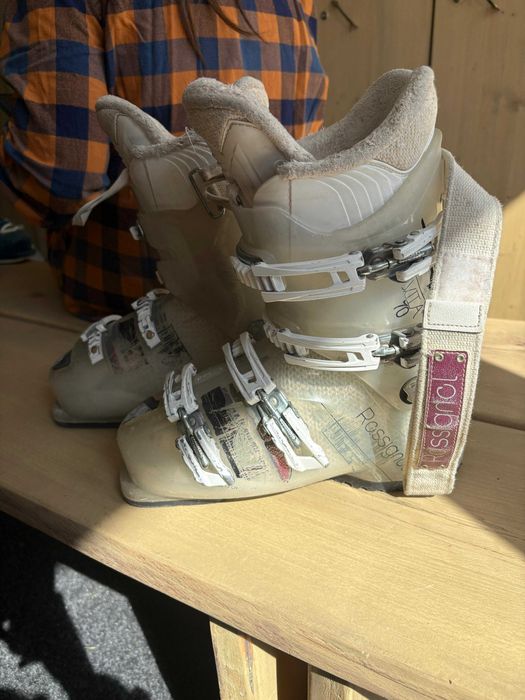 Ски обувки различни модели 40-40.5 номер