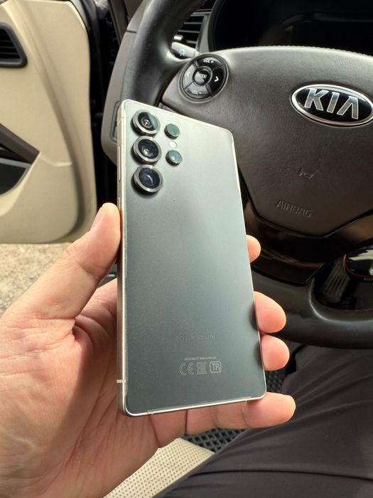 Продам Samsung S25 Ultra 512г