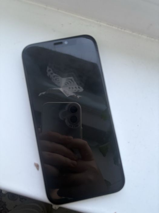 Продам Айфон 12про 256гб