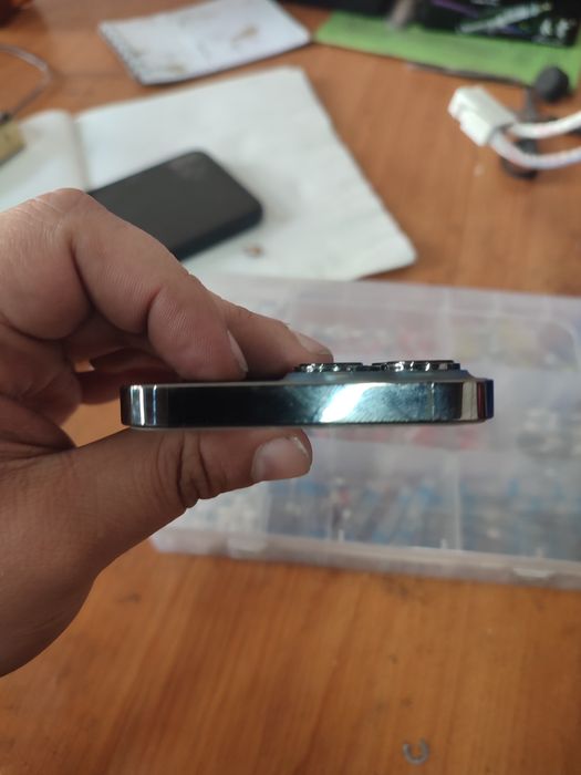 Айфон 13 про продам