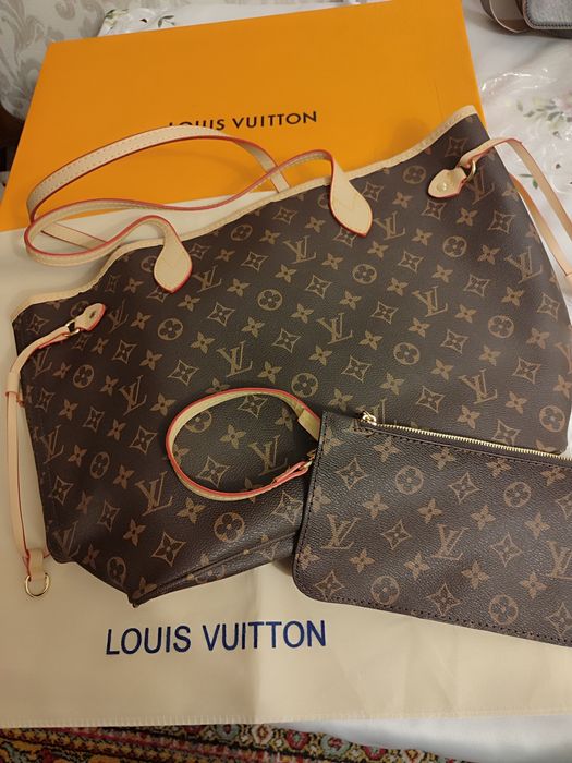 Женская сумка Луи Витон.