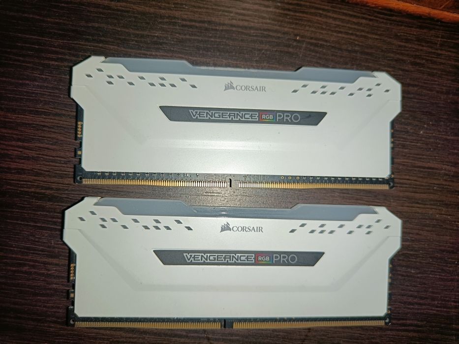 Ddr4 3200 rgb  2x 8gb rgb