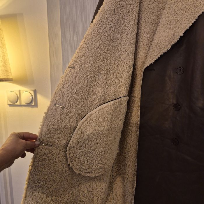 Стилно, топло зимно палто кожа/каракул в кафяво