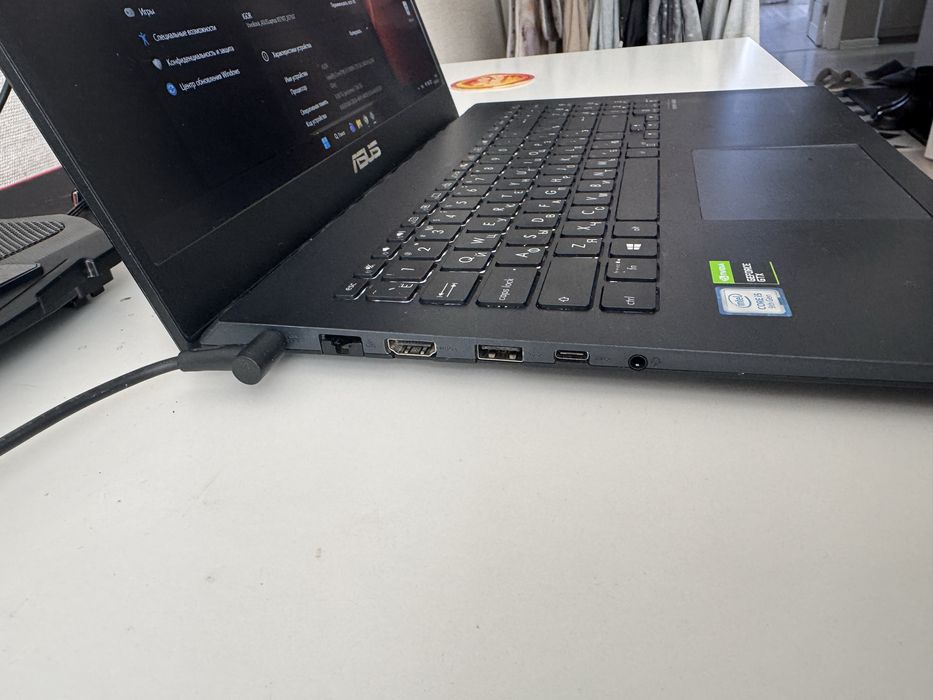 Игровой ноутбук ASUS