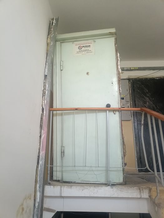 Железный дверь для дома