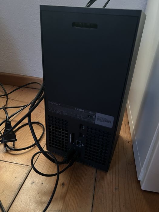 Xbox series x 1tb,2 controllere