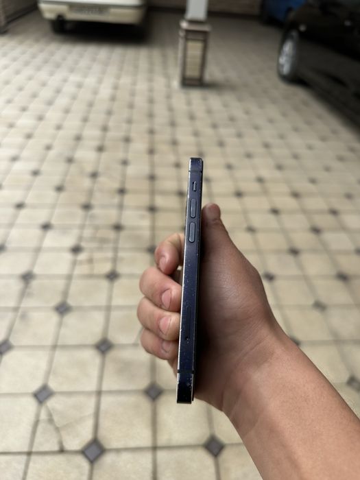 Xolati zor telefondi aybi yoq hamma joyi ozniki ochilmagan