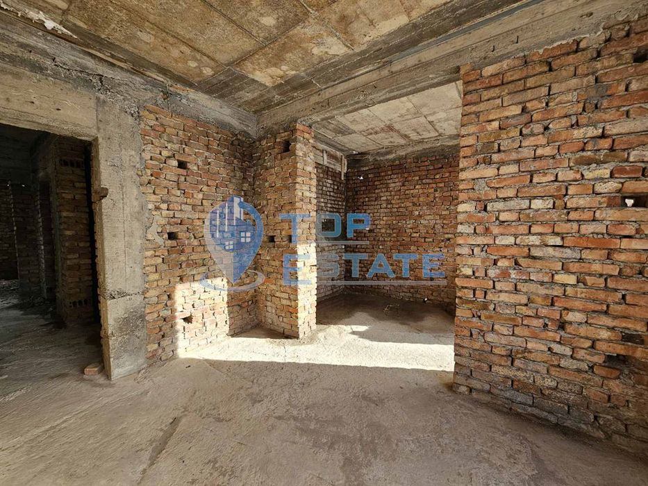 Продава се Къща в с. Царски извор, Област Велико Търново - 230 кв.м за 40 €/кв.м - Снимка #2