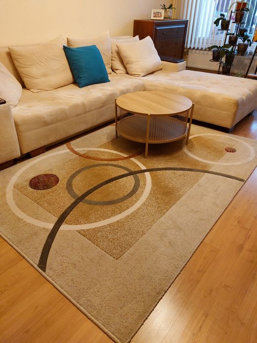 Холна масичка, нова от Юск