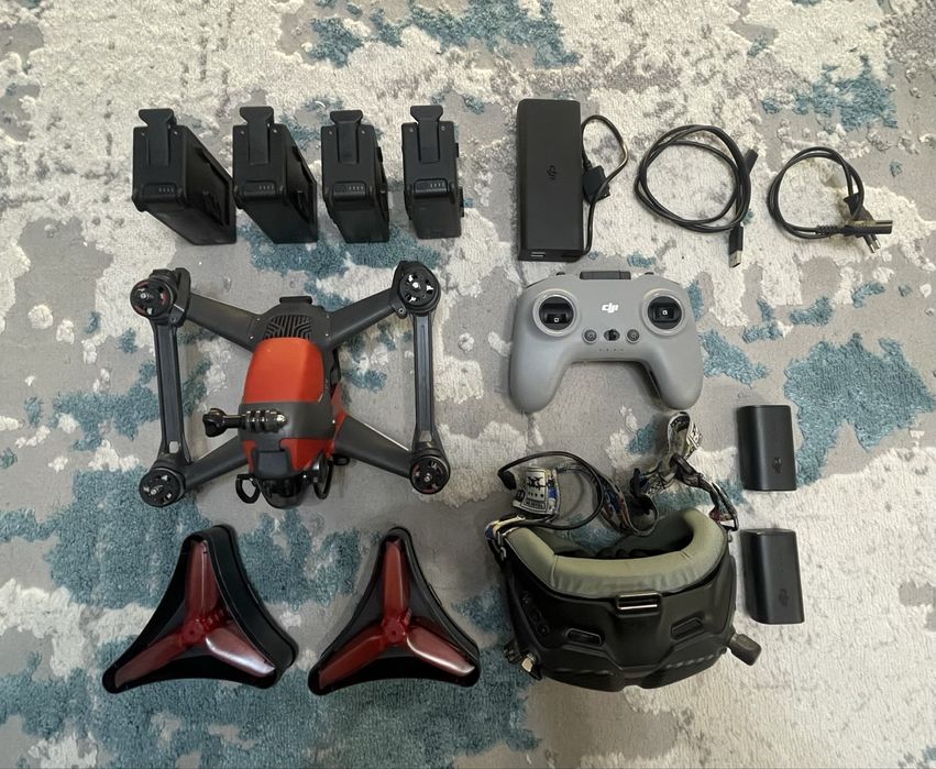Продам Dji FPV дрон в хорошем состоянии