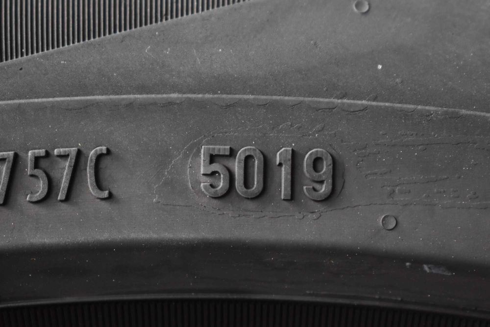 Гуми 255/45/19 Pirelli