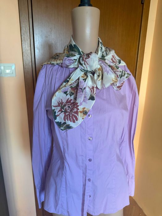 Копринен шал с флорален десен