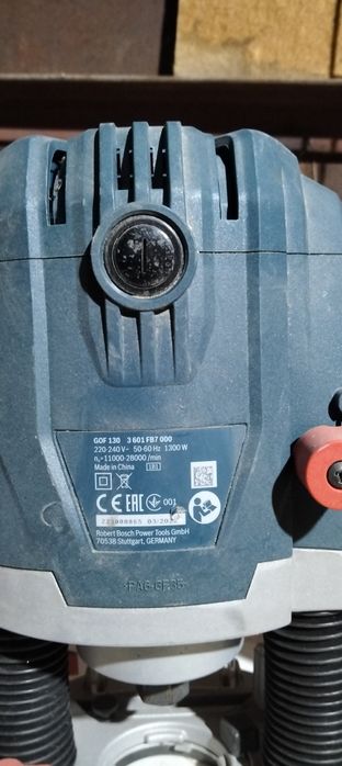 Продам Фрезер по дереву Bosch