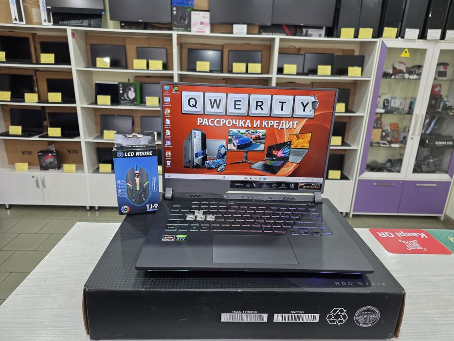 Asus Rog Strix (Ryzen 9 5900HX, RTX 3050 Ti)