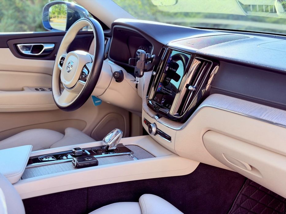 Volvo XC60 T6 AWD Plug-in Hybrid, Inscription