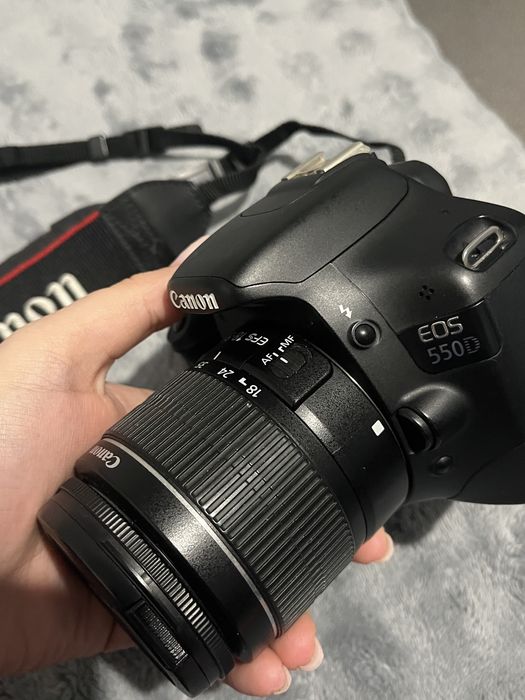 Фотоаппарат Canon 550d