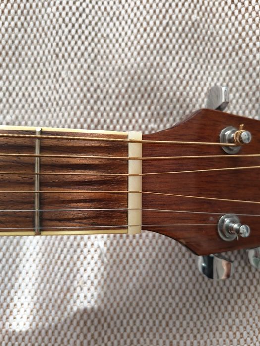 Акустична китара Washburn D10CEQSB Cutaway Dreadnought Quilt Top