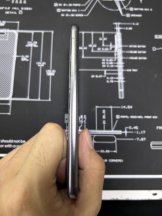 Sony xperia E5.