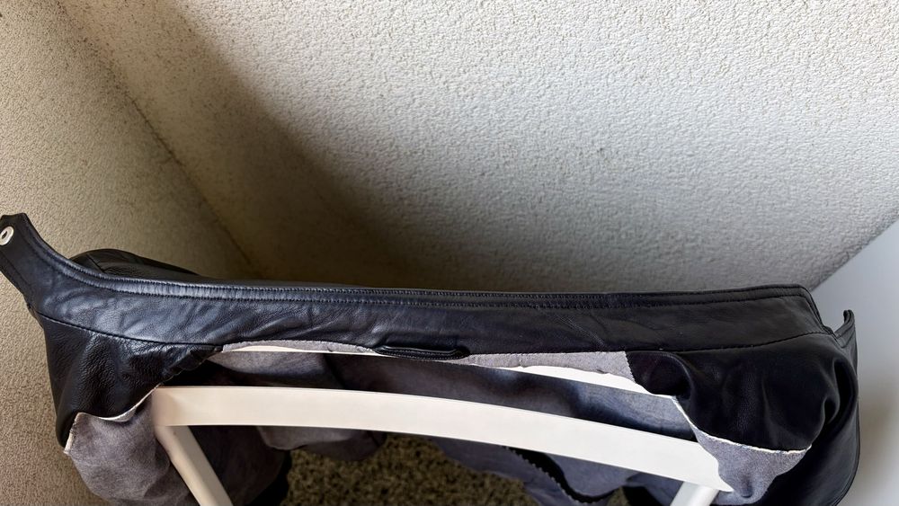 Geaca din piele Massimo Dutti