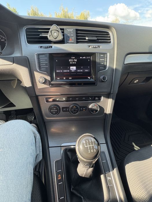 VÂND VOLKSWAGEN GOLF 7 – 2.0 TDI, 150 CP – 2014