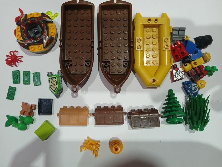 Много лего фигурки