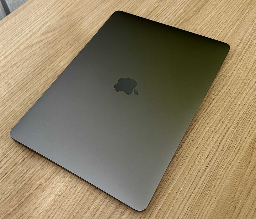 Лаптоп Apple MacBook Air M1 - Като нов - НАМАЛЕНО за Коледа