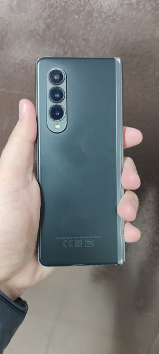 Продам Самсунг Z Fold3 .