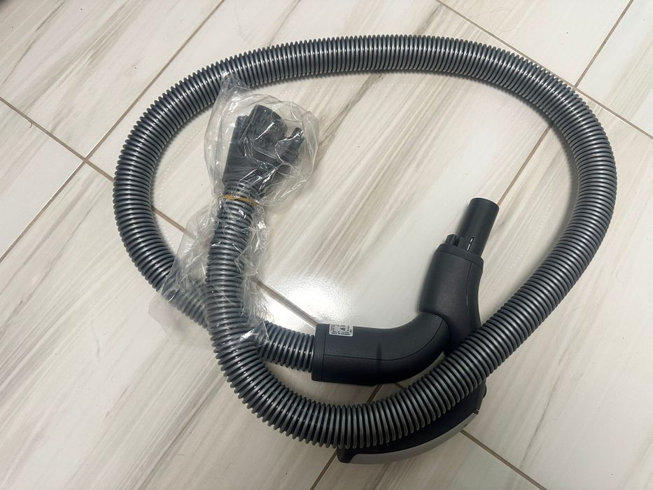 Mă vinde și sunt nou nouț!