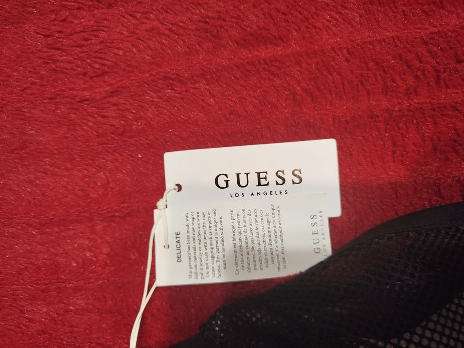 Guess-клин с къс панталон мрежа