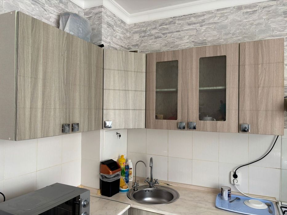 Кухонный гарнитур продаётся