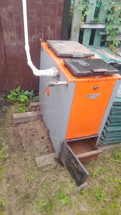 Продам котел отопительный