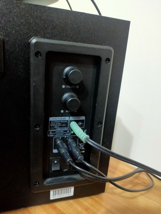 Колонка с саббуфером MICROLAB.