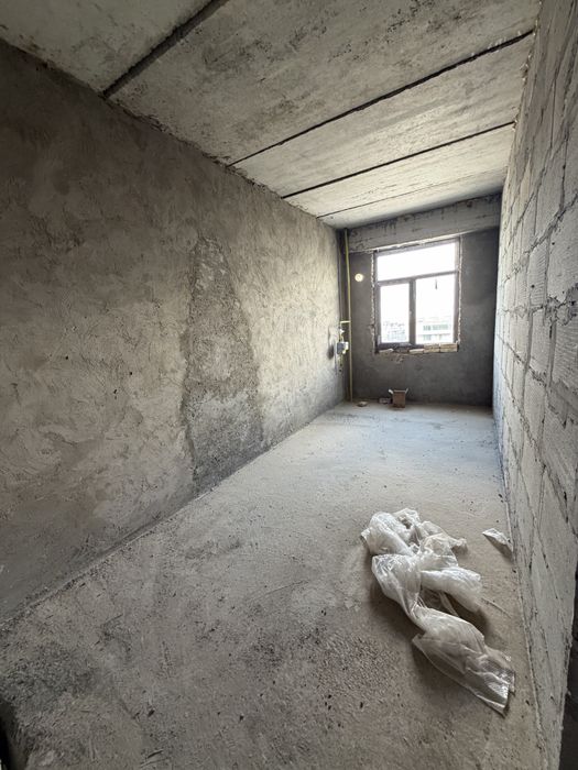 2 хонали коробка уй сотилади. Теракзор