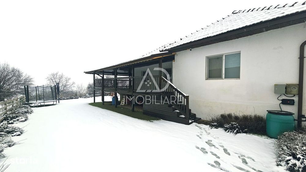 Casă de închiriat