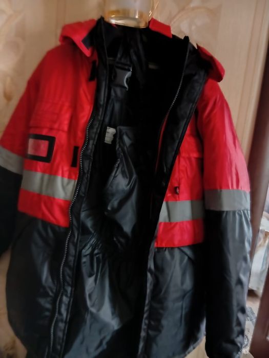 Продам зимний костюм