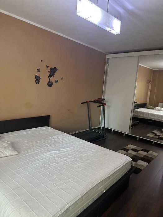 Proprietar, vand apartament 3 camere decomandate,