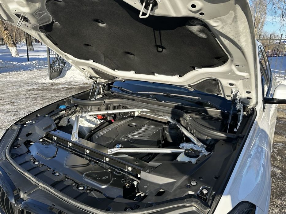 Продам или меняю BMW X5 xDrive40i (официальный)