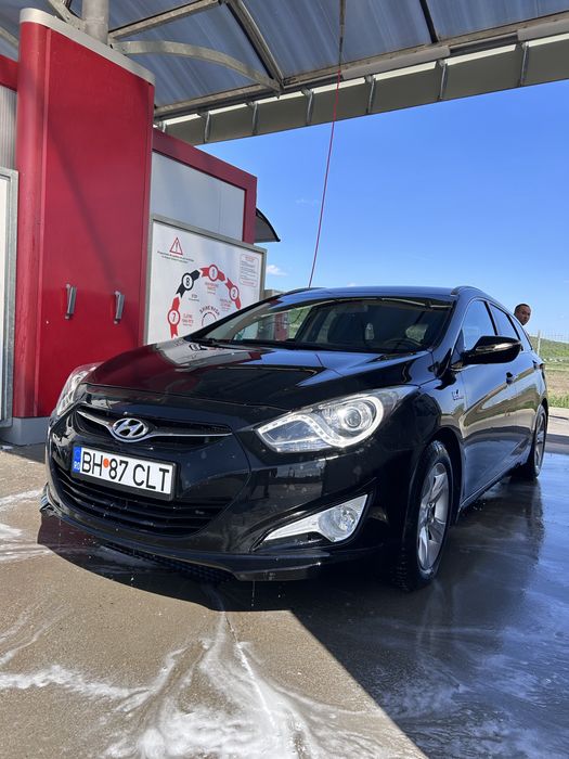 Vând Hyundai i40