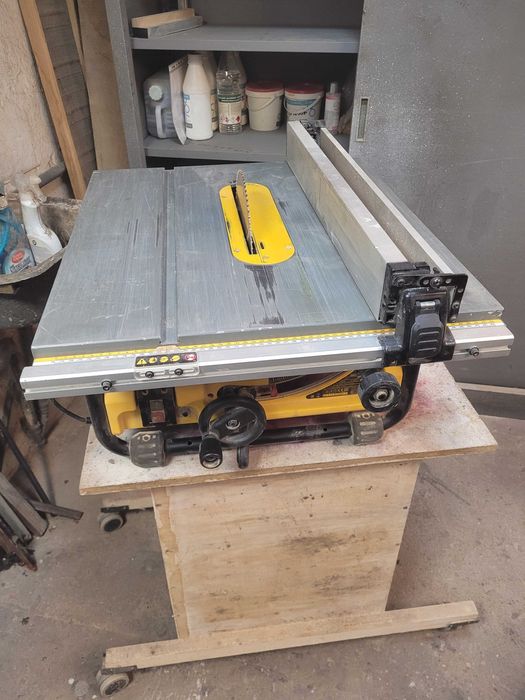 circular de banc DeWalt