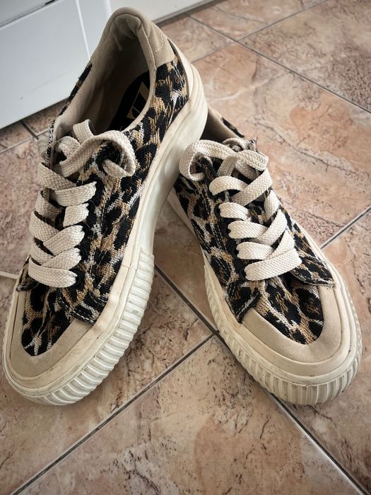 Дамски летни кецове