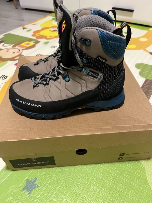 Bocanci  Dama  Gore-Tex   Marime 37