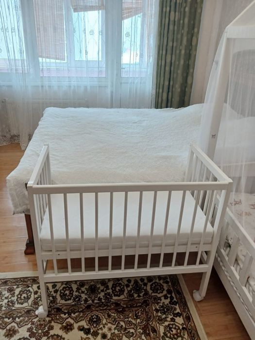 Детская кроватка