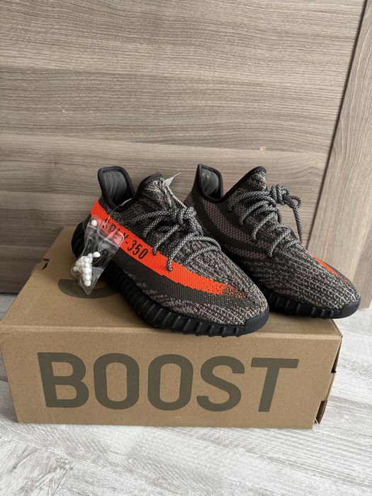 Yeezy 350 v2 Beluga Carbon 37,38,43