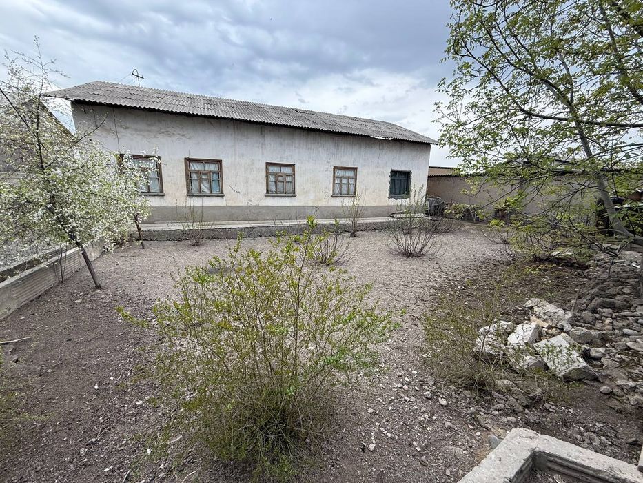 Продаётся земельный участок в 12.07 соток земли