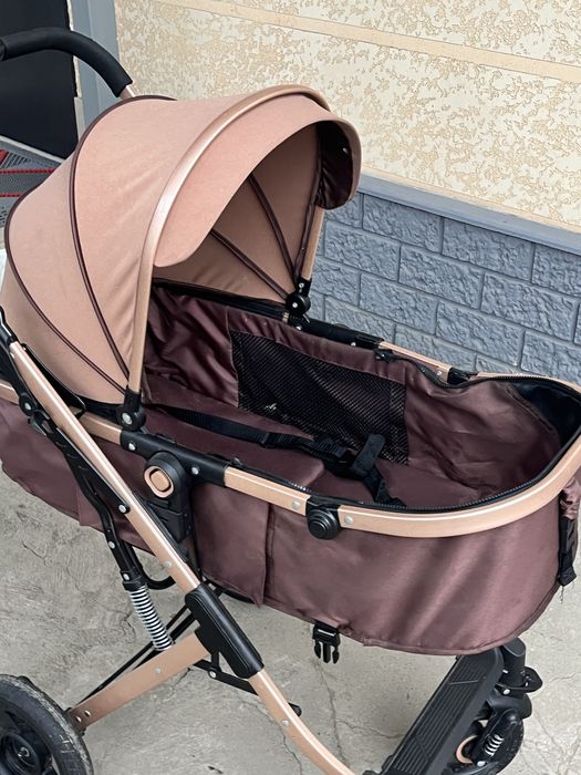 Продам Коляску  б/у