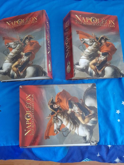 Vând colecție de reviste cu Napoleon!