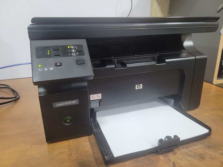 Продам МФУ HP M1132 ,3в1, сканер, принтер