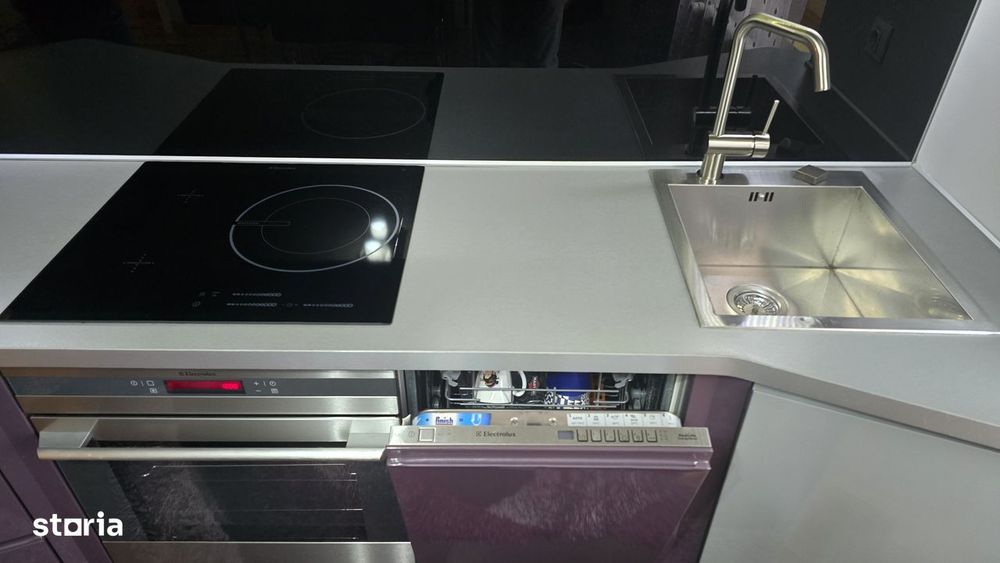 Inchiriez apartament 2 camere dec. Deva,  Spitalul Judetean, etaj 3,