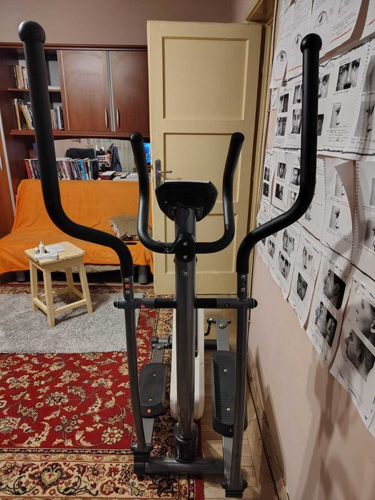 Bicicletă Eliptică Kondition - CA NOUĂ (doar 184 km parcurși)